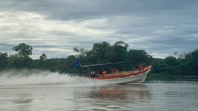Cover image for Boat Carrying 6 Tons of Food Aid Sinks in Venezuela's Delta Amacuro