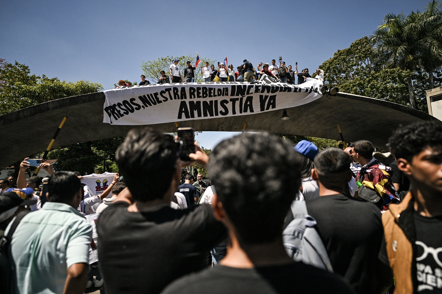 Cover image for Students March Across Venezuela on Youth Day Demanding Release of Political Prisoners