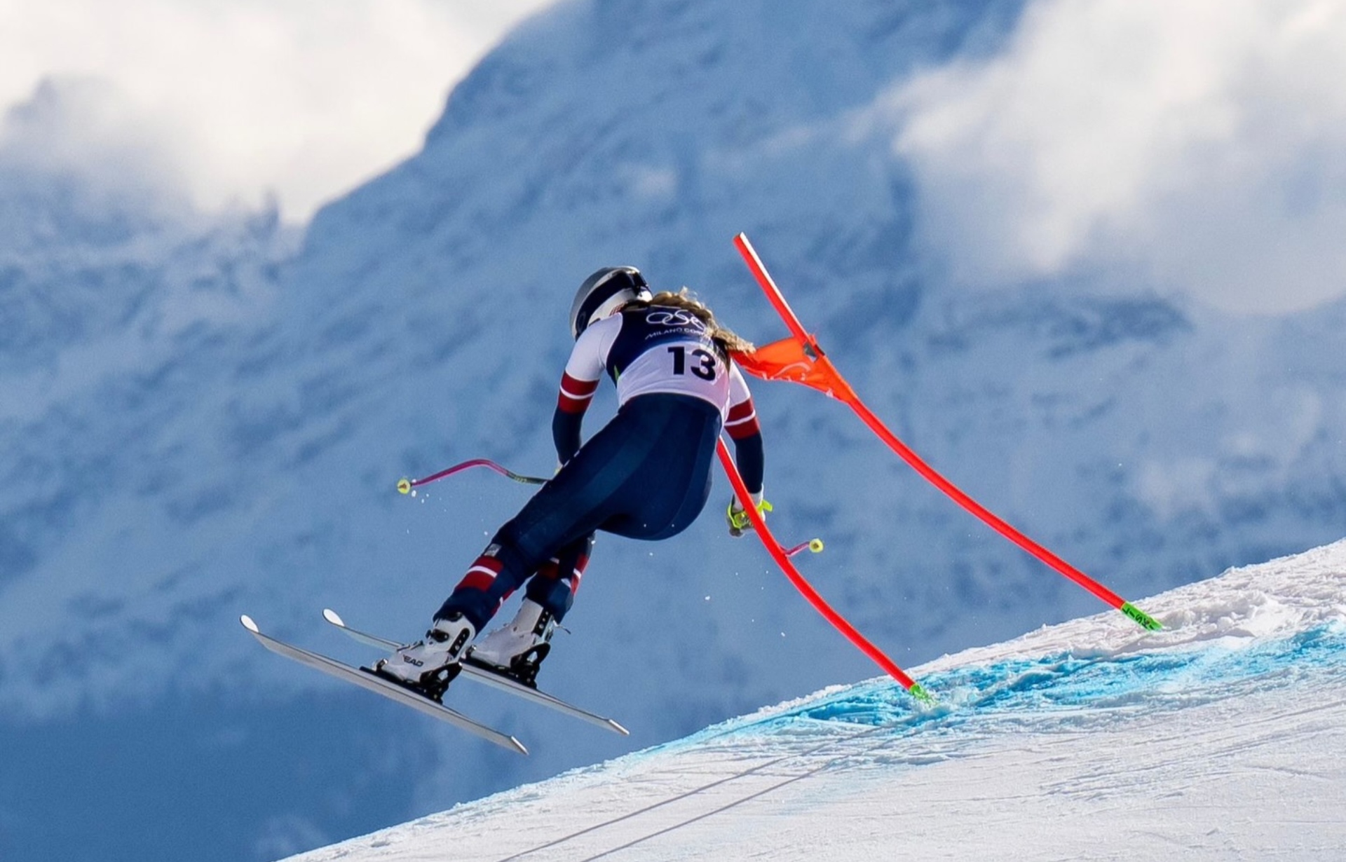 La esquiadora Lindsey Vonn regresó a EE UU nueve días después de su caída