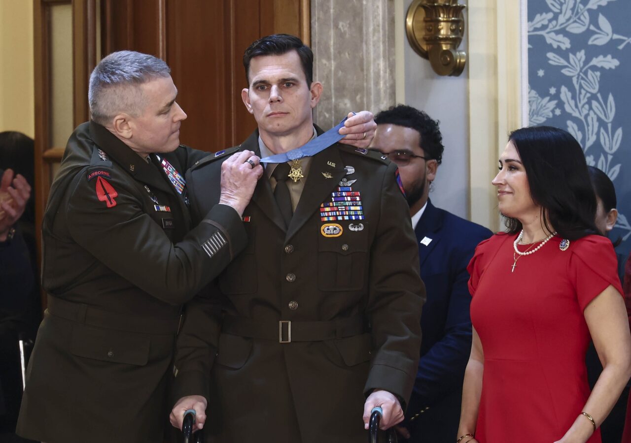 Trump condecoró con la Medalla de Honor al oficial que lideró la captura de Maduro