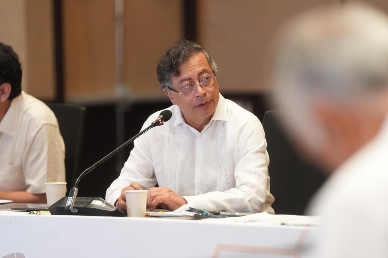 Photo by Gustavo Petro on February 24, 2026. May be an image of one or more people and text. (1)