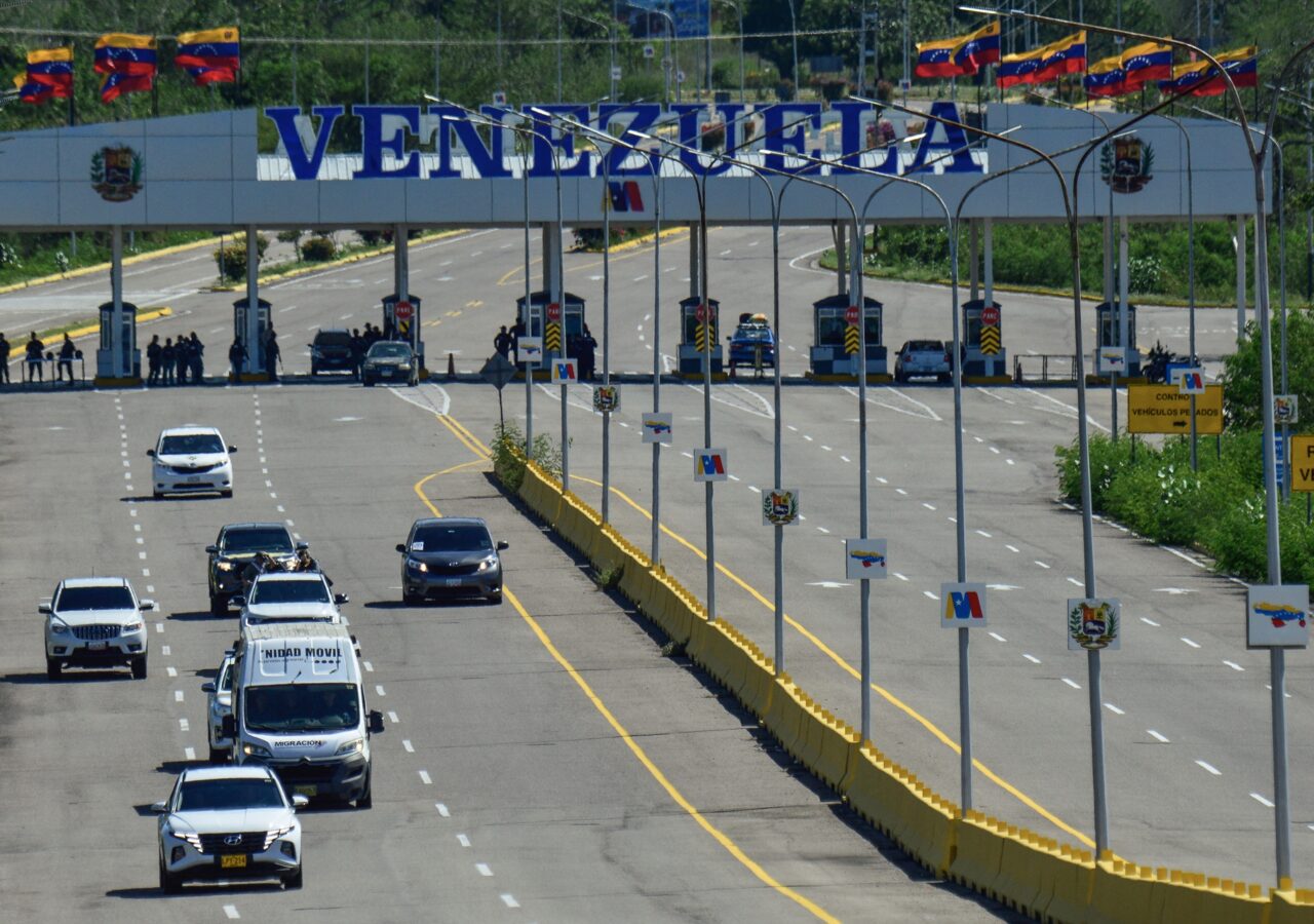 Delcy Rodríguez y Gustavo Petro se reunirán en el puente Tienditas el viernes