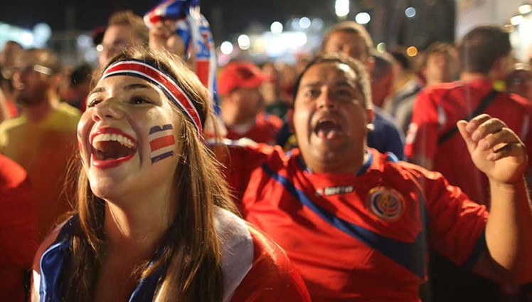 Qué tienen los ticos que son tan felices
