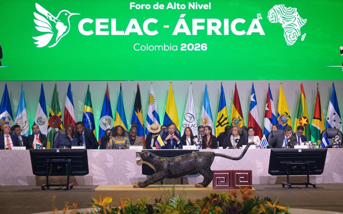 Fracaso total de la Celac: solo 3 de 33 presidentes participan en cumbre