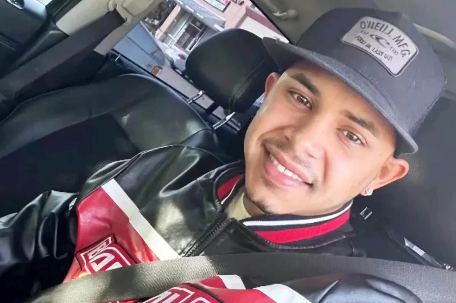 Venezolano demanda a EE UU por 1,3 millones de dólares por deportarlo al Cecot