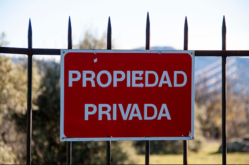 Propiedad privada: pilar del desarrollo y derecho humano fundamental