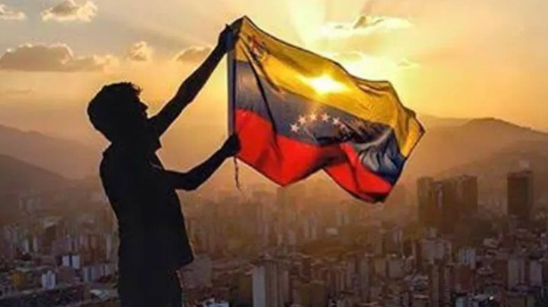 De la noche oscura al luminoso amanecer