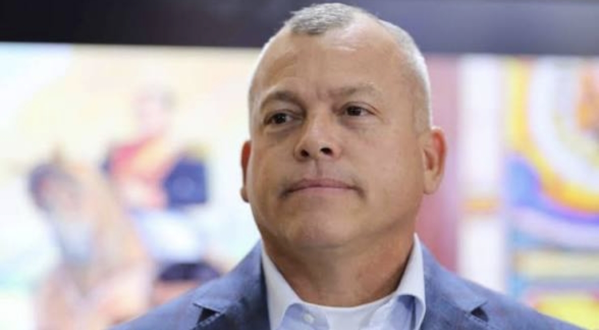 Aníbal Coronado asume presidencia de corporación 