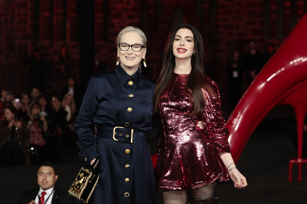 Meryl Streep y Anne Hathaway brillan en la premiere de El diablo viste a la moda 2 en México