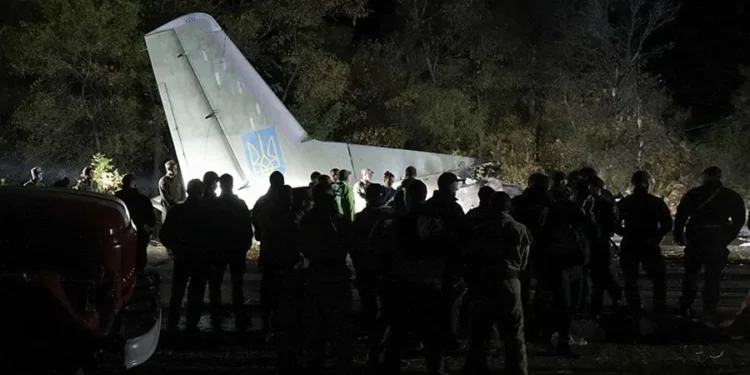 Avión militar ruso se estrella en Crimea y deja 29 muertos