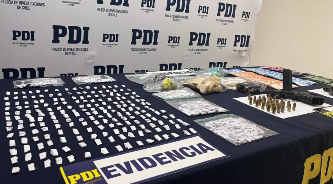 Detienen a siete venezolanos con armas y fentanilo en Chile
