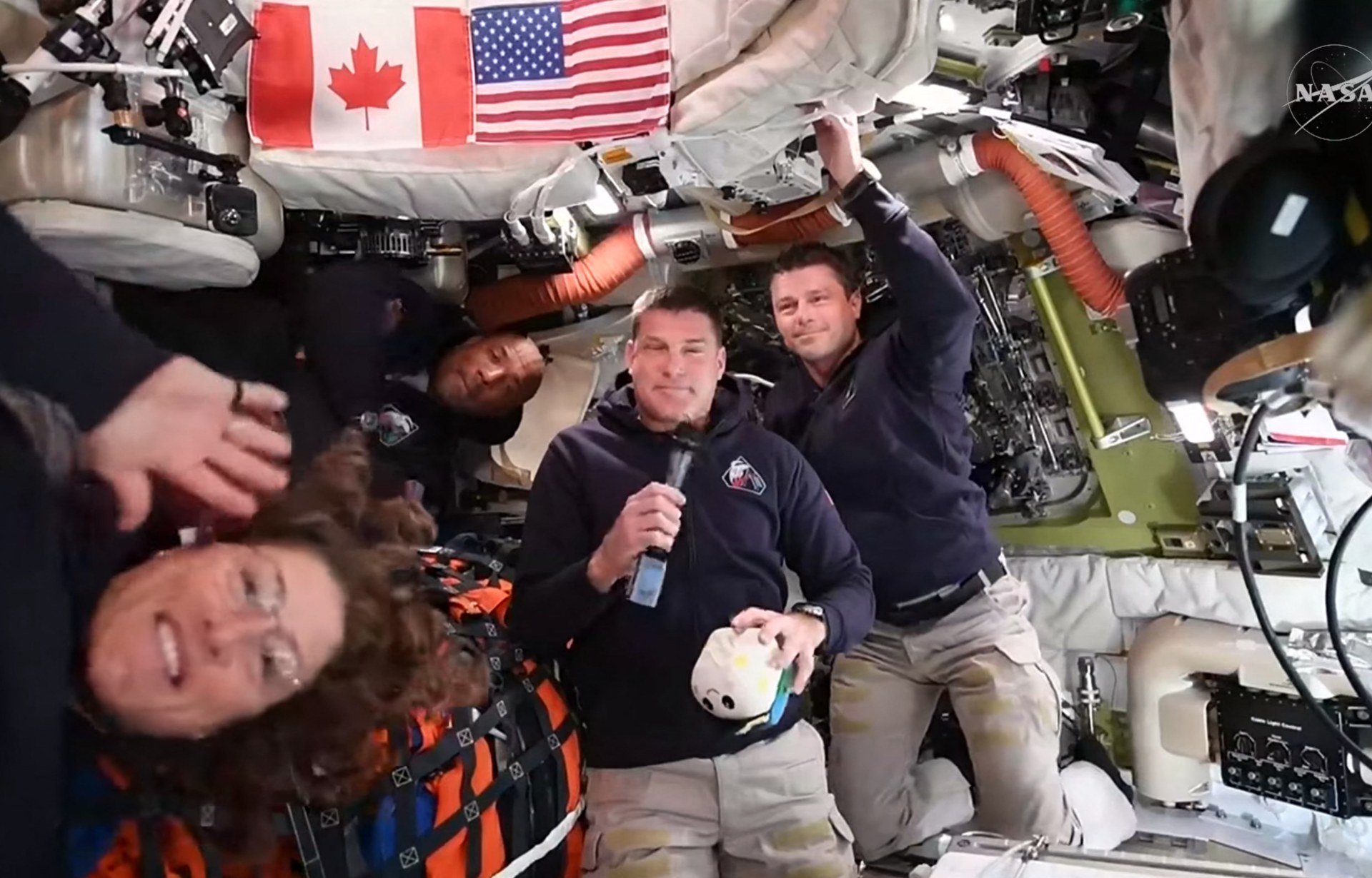 Artemis II: los astronautas ya están a mitad de camino hacia la Luna