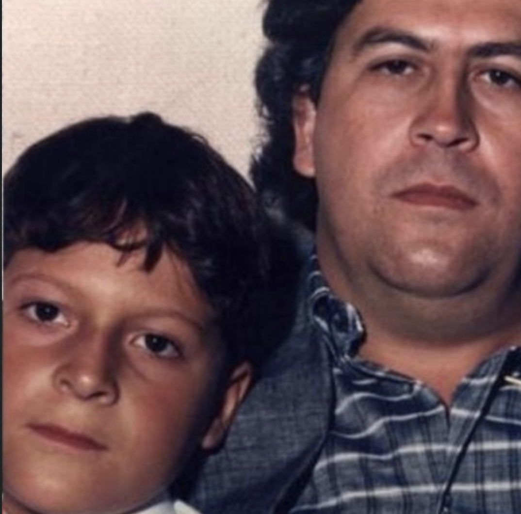 Hijo de Pablo Escobar revela el oscuro plan de su padre contra Michael Jackson: esto contó en su testimonio en la producción estrenada en Disney+