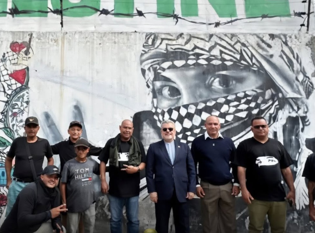 Embajador de Irán se reunió con colectivos del 23 de Enero: participó en programa radial donde incitaron al magnicidio de Trump