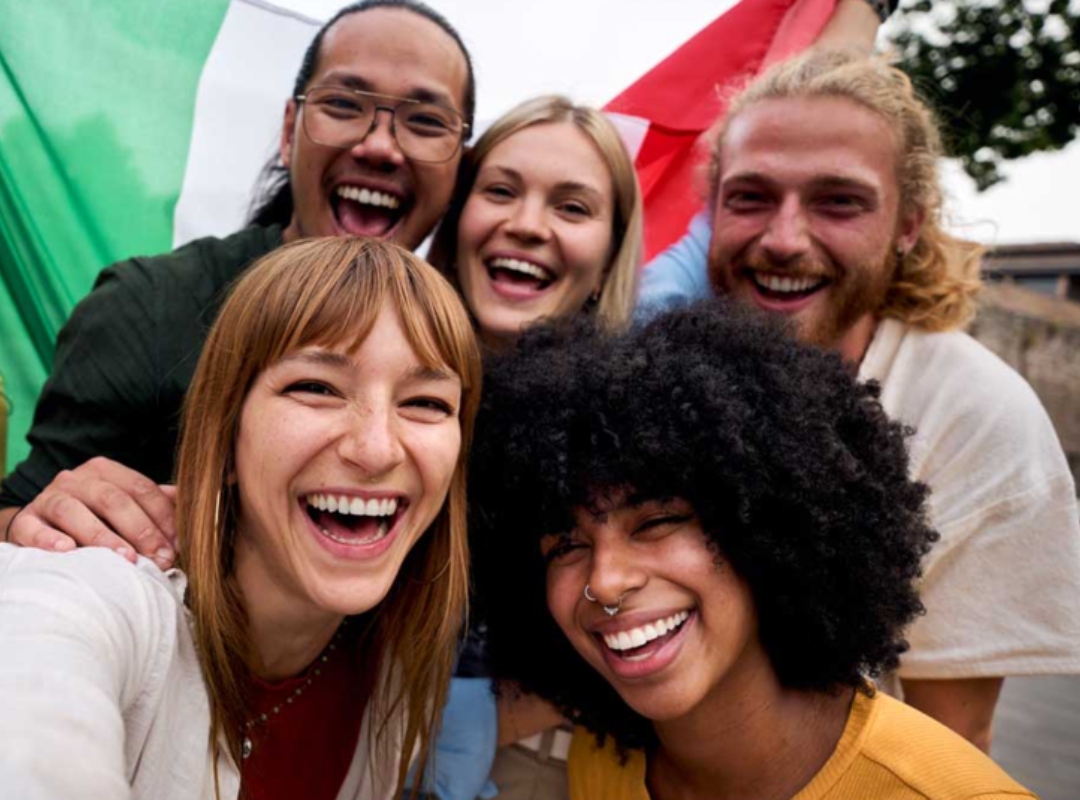 Buscan a personas que hablen español para vivir en Italia gratis: requisitos y condiciones