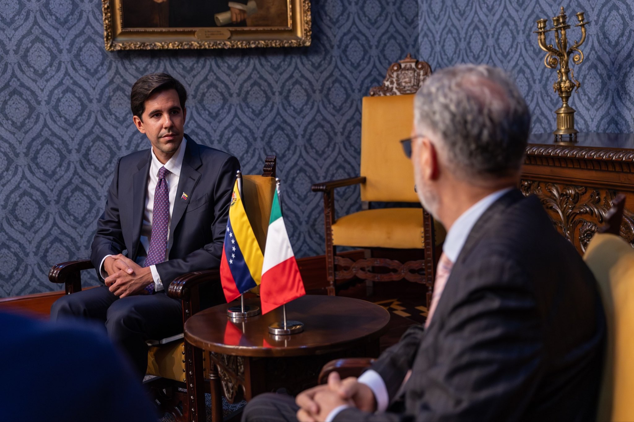 Italia y Venezuela relanzaron las relaciones bilaterales tras liberación de italianos