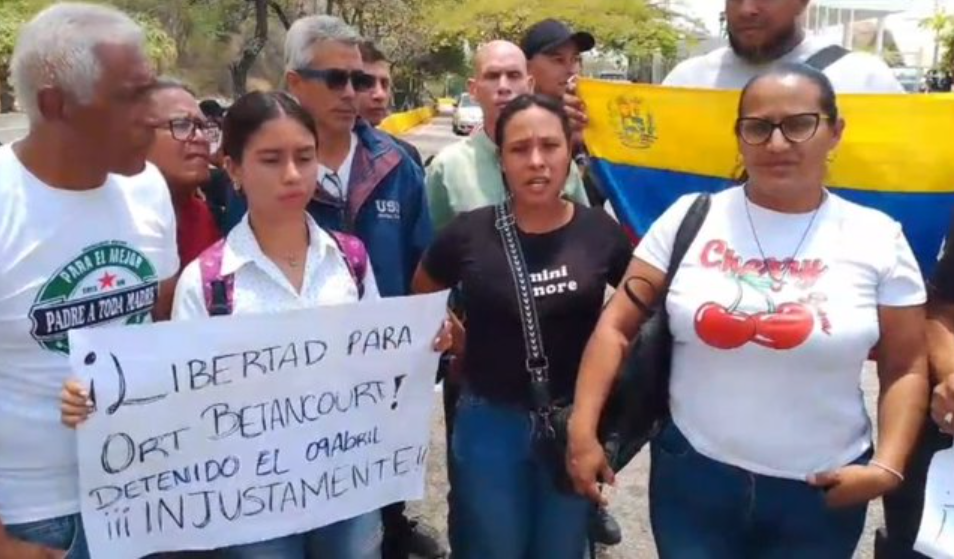 Gobierno libera a los cuatro jóvenes detenidos tras la violenta represión durante marcha en Caracas