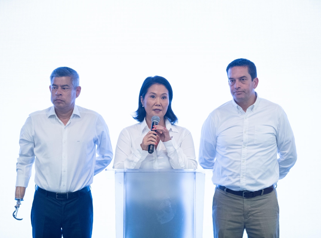Keiko Fujimori encabeza los sondeos a boca de urna de la elección presidencial en Perú