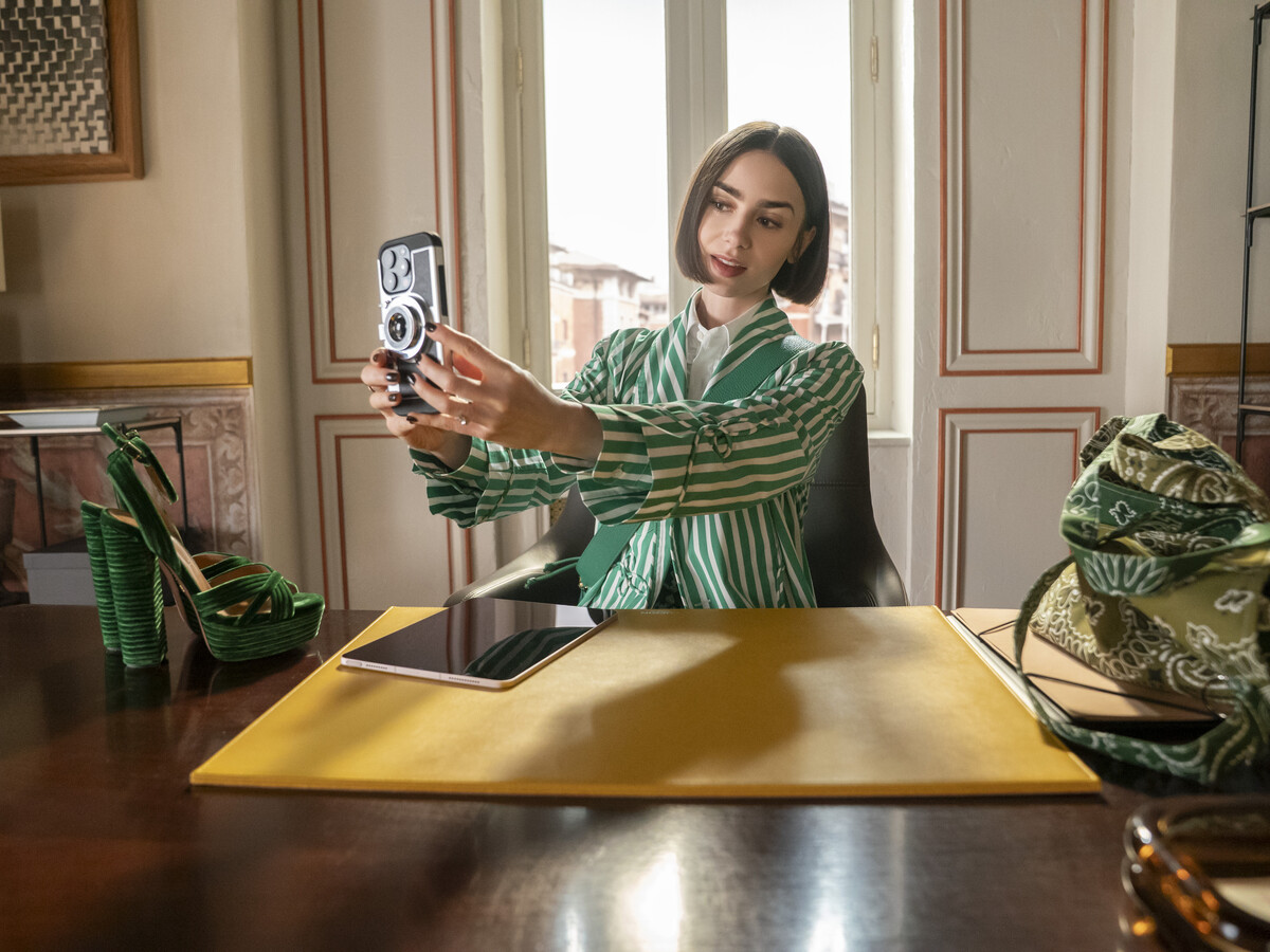 Emily en París volverá a salir de Francia en su sexta temporada