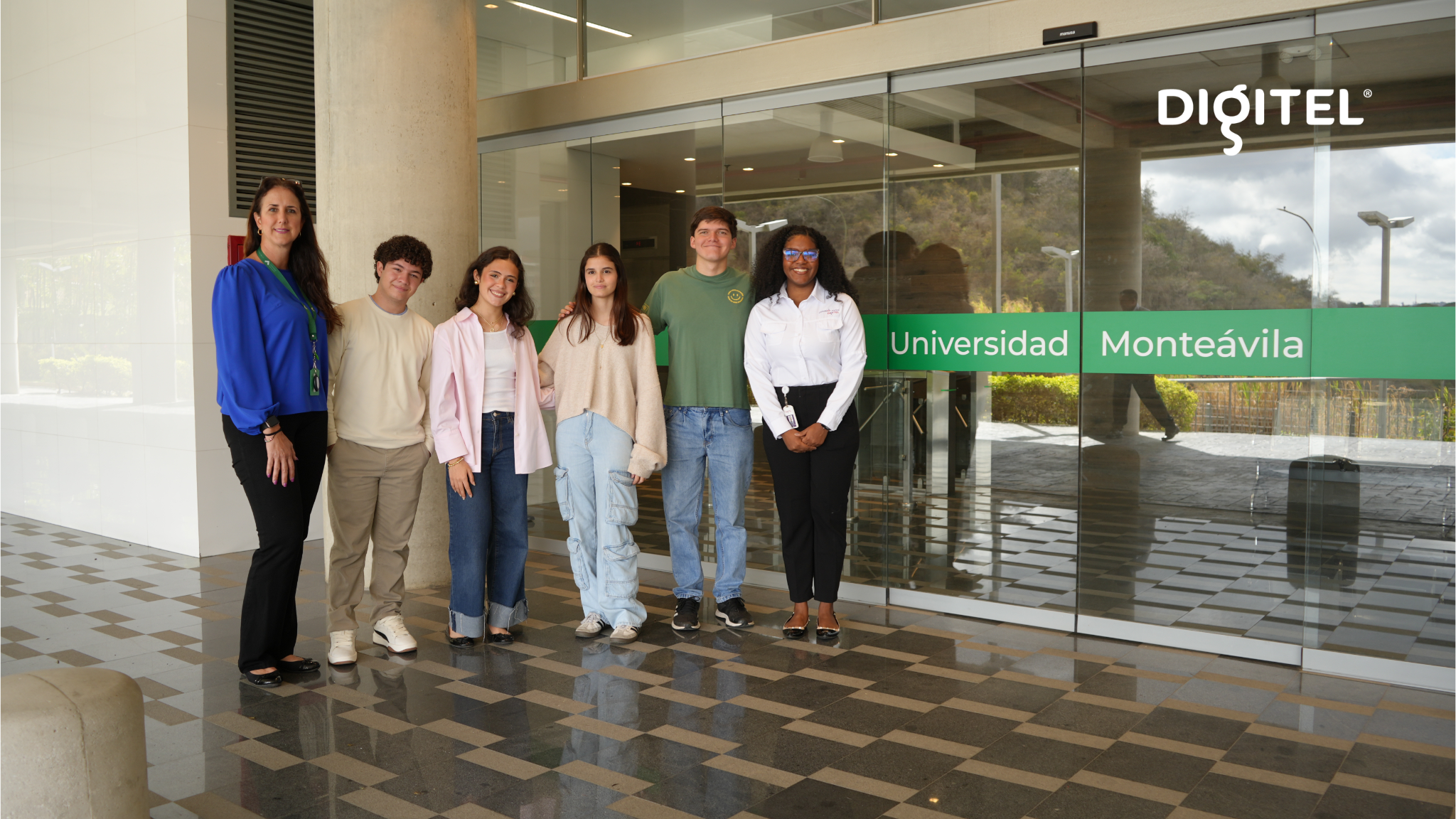 Digitel otorga becas a estudiantes de la Universidad Monteávila