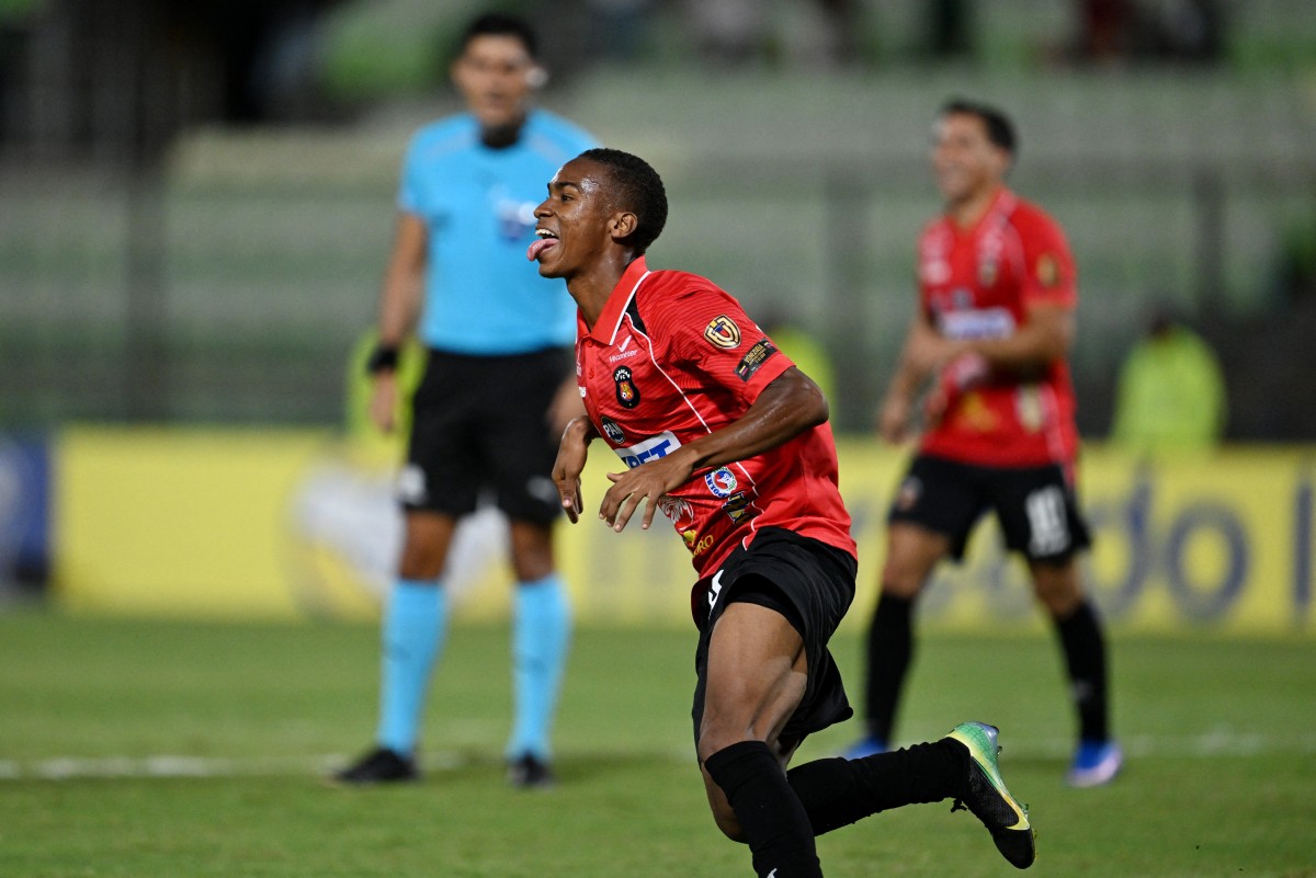 Caracas FC venció a Independiente Petrolero y sigue invicto en la Copa Sudamericana