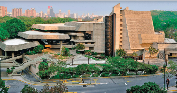 El Teresa Carreño cumple 43 años