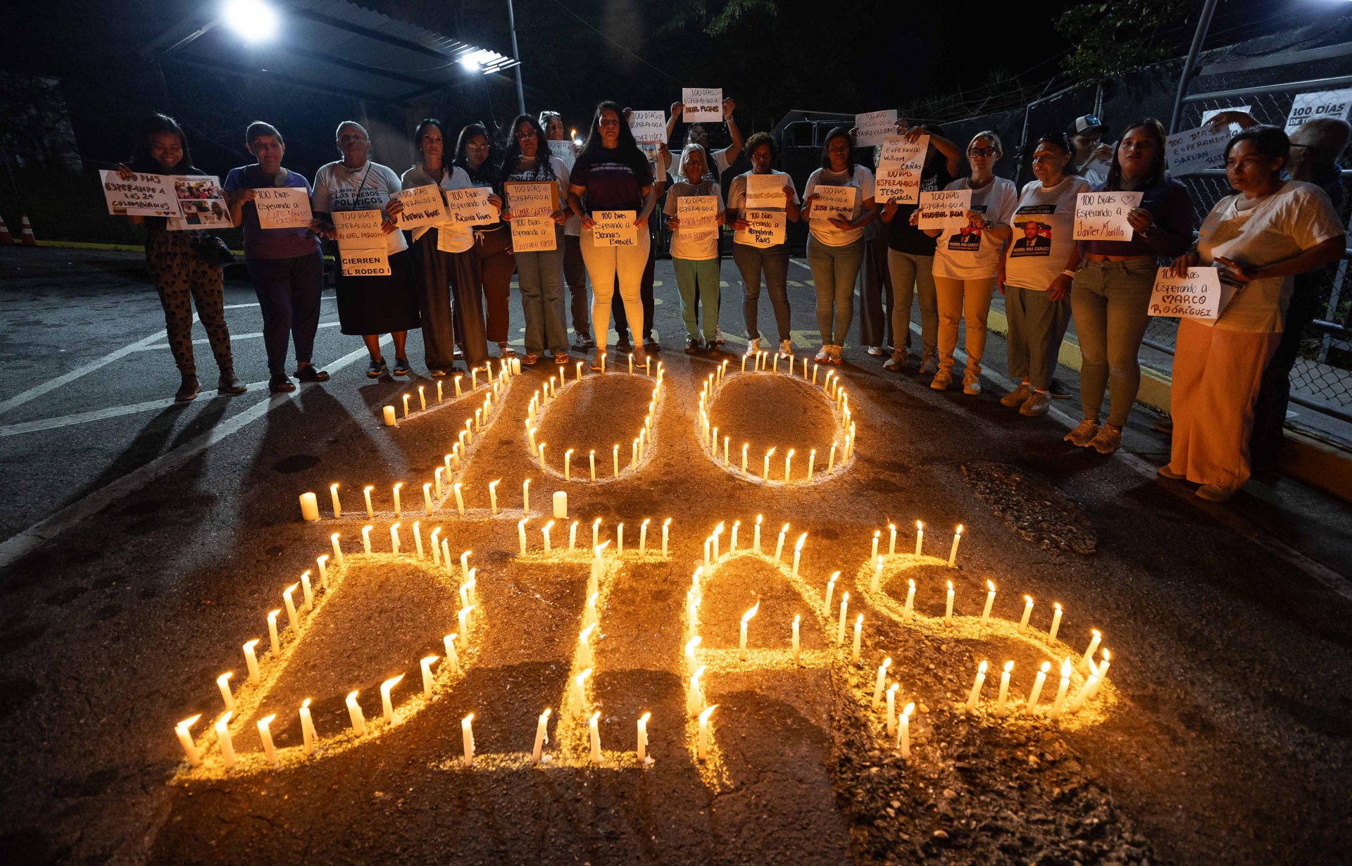 Familiares de presos políticos cumplieron 100 días de vigilias frente a cárceles
