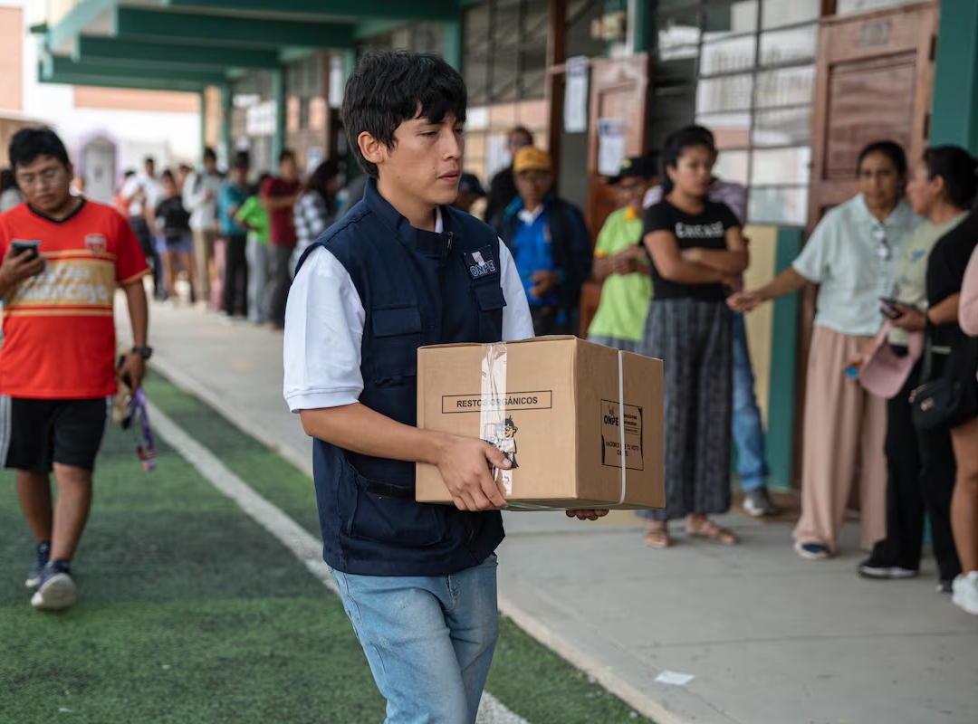 Elecciones en Perú: resultados para la segunda vuelta serán en mayo