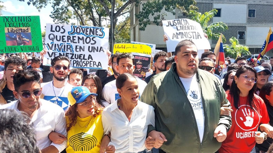 Estudiantes de la UCV rechazan reunión convocada por la ministra vía redes sociales y exigen formalidad