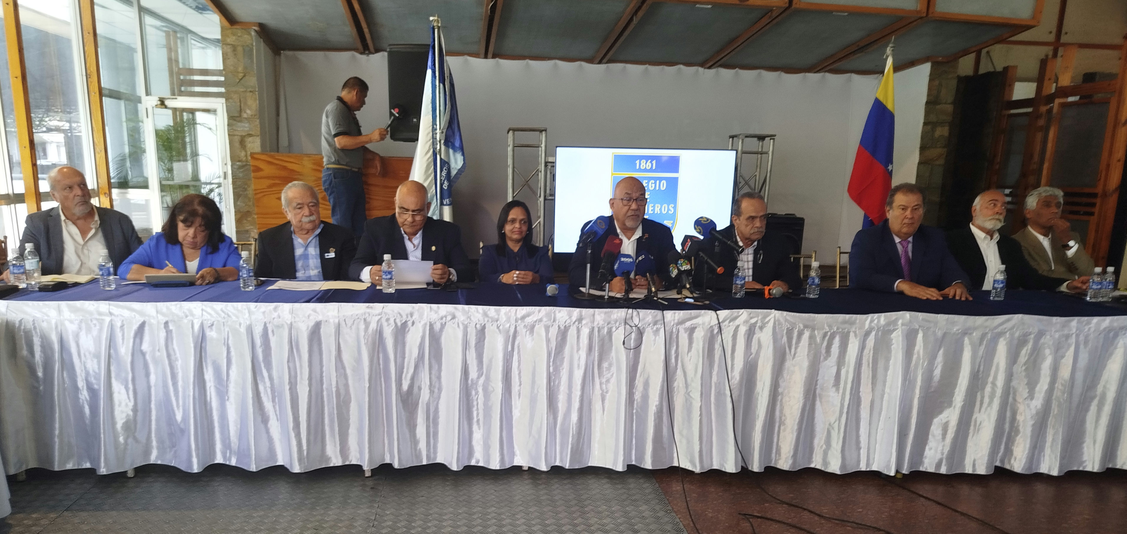 Colegio de Ingenieros propone sistema para la transparencia de ingresos a Venezuela