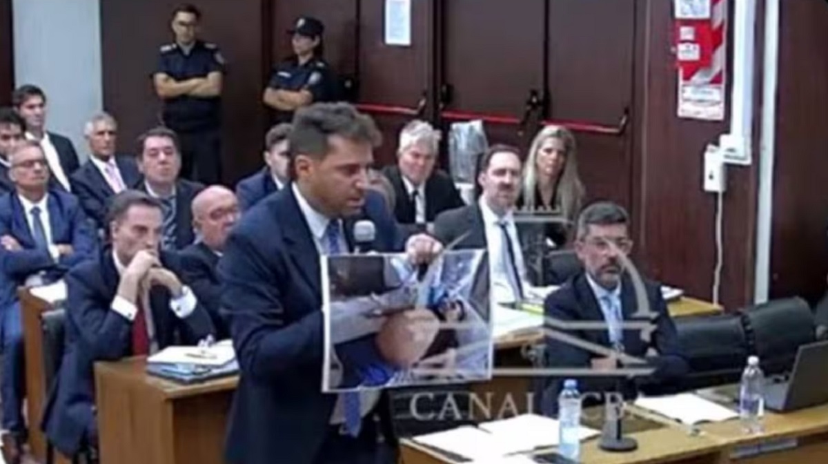 Muestran en juicio nuevas imágenes del cadáver de Maradona