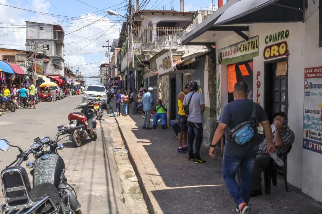 Sector minero cuestiona cuota en oro fijada por la CVM