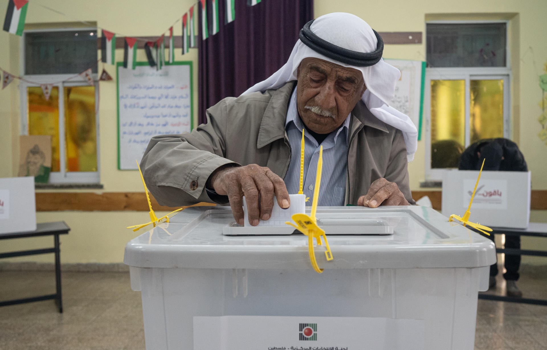 Elecciones en Palestina: en primeras horas del proceso se registra baja participación