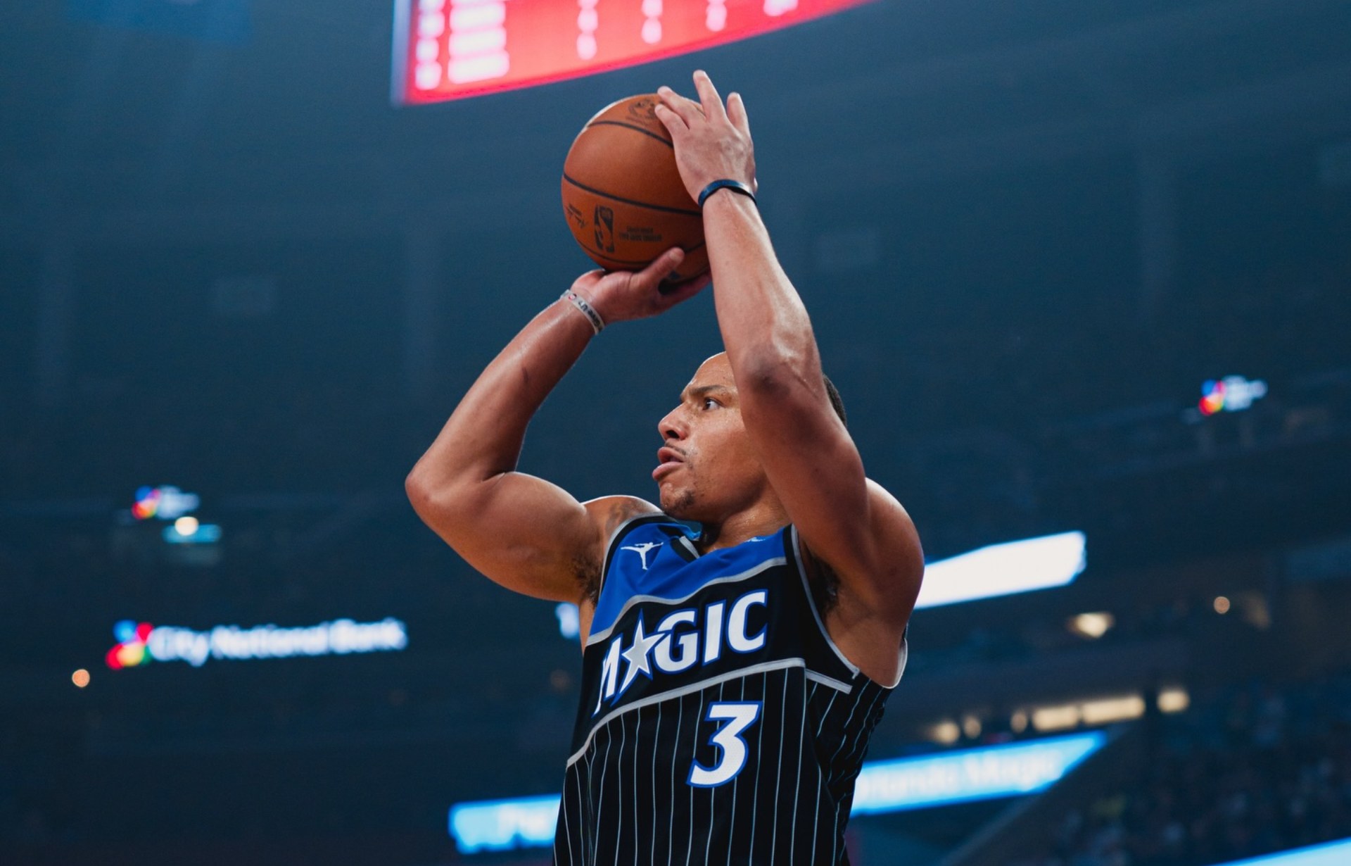 Playoffs de la NBA: los Magic trepan, los Thunder siguen imparables y los Knicks reviven