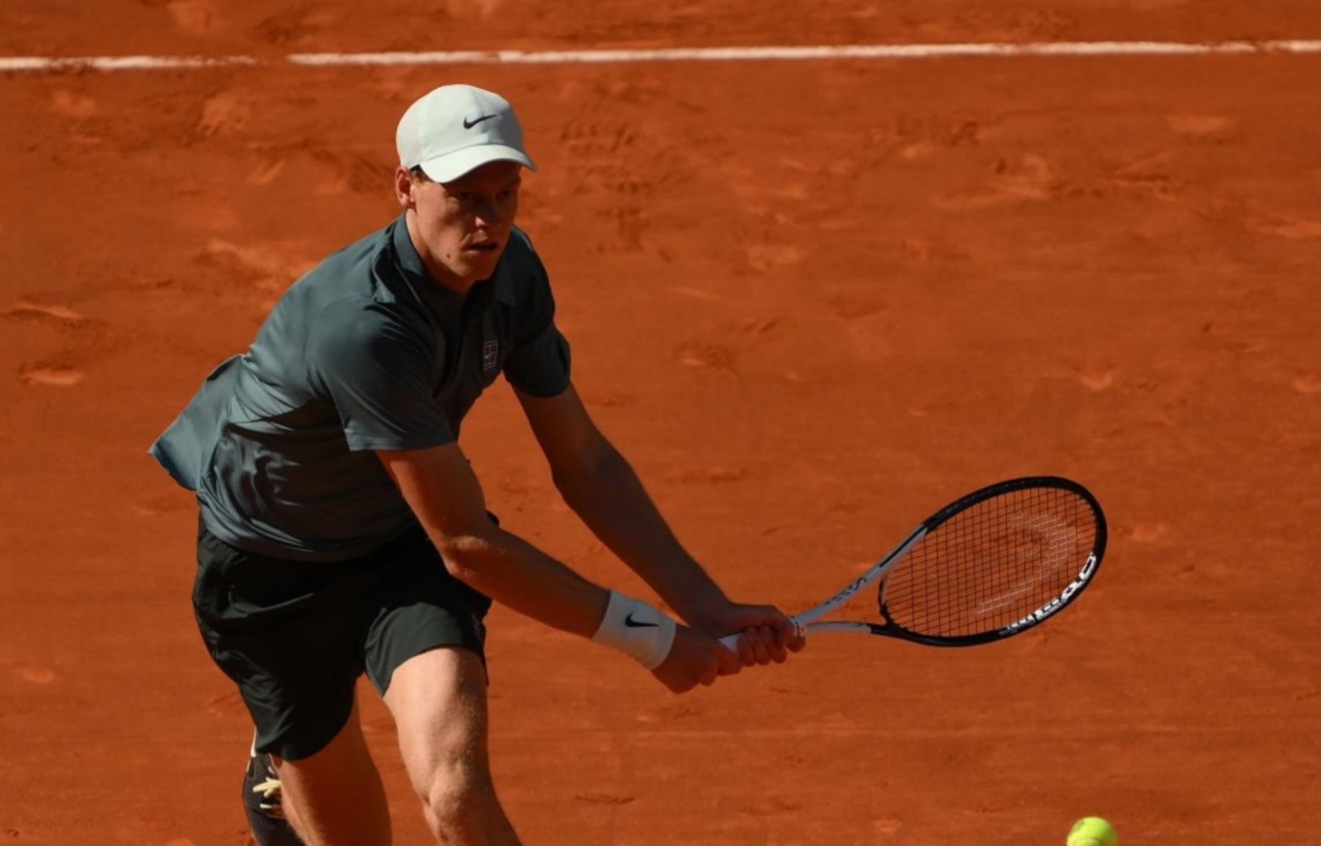 Sinner se pasea hasta octavos de final en Madrid