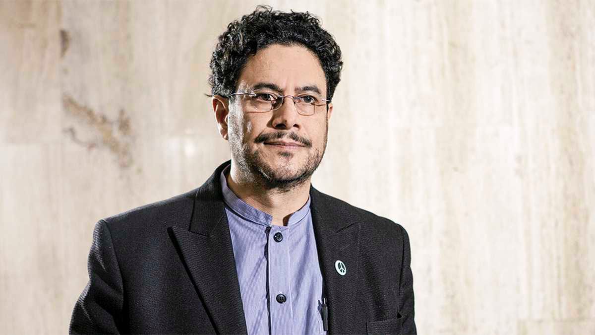 Elecciones en Colombia: Iván Cepeda lidera encuesta y se perfila hacia la segunda vuelta