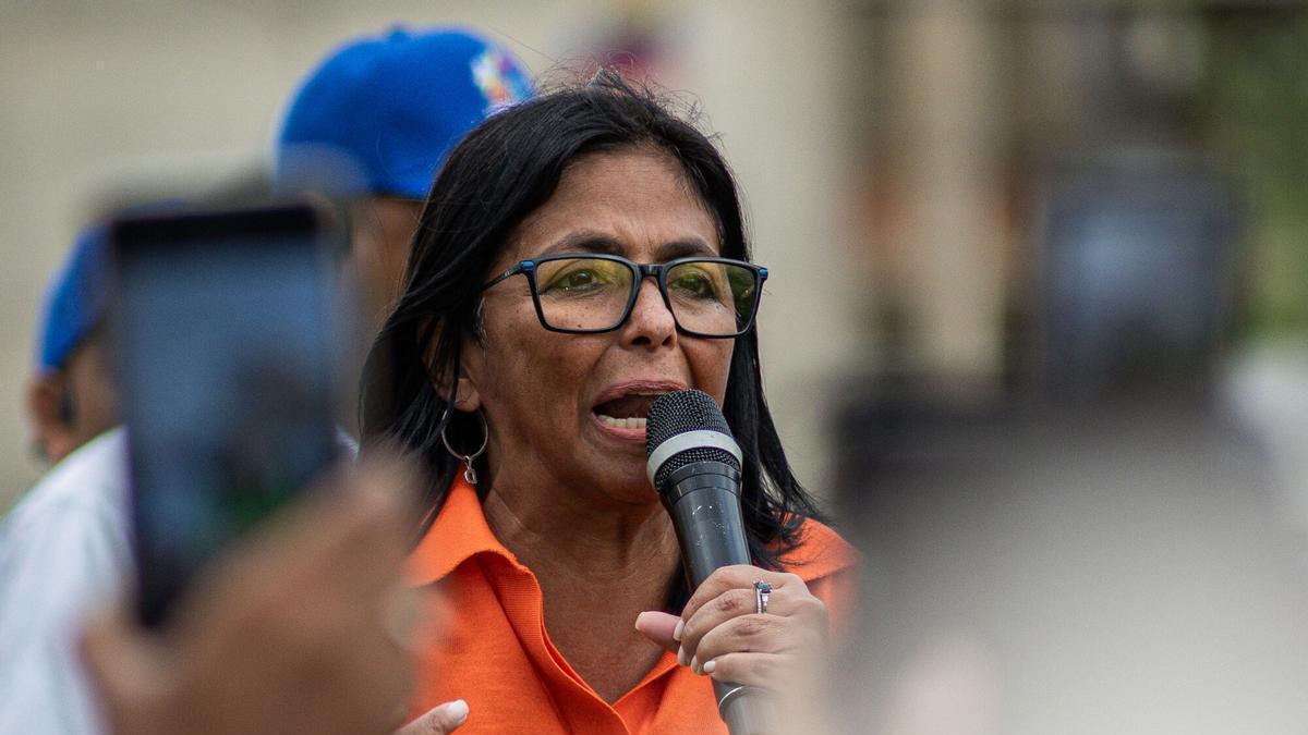 Guyana critica broche de Delcy Rodríguez que incluye el Esequibo en el mapa de Venezuela: 