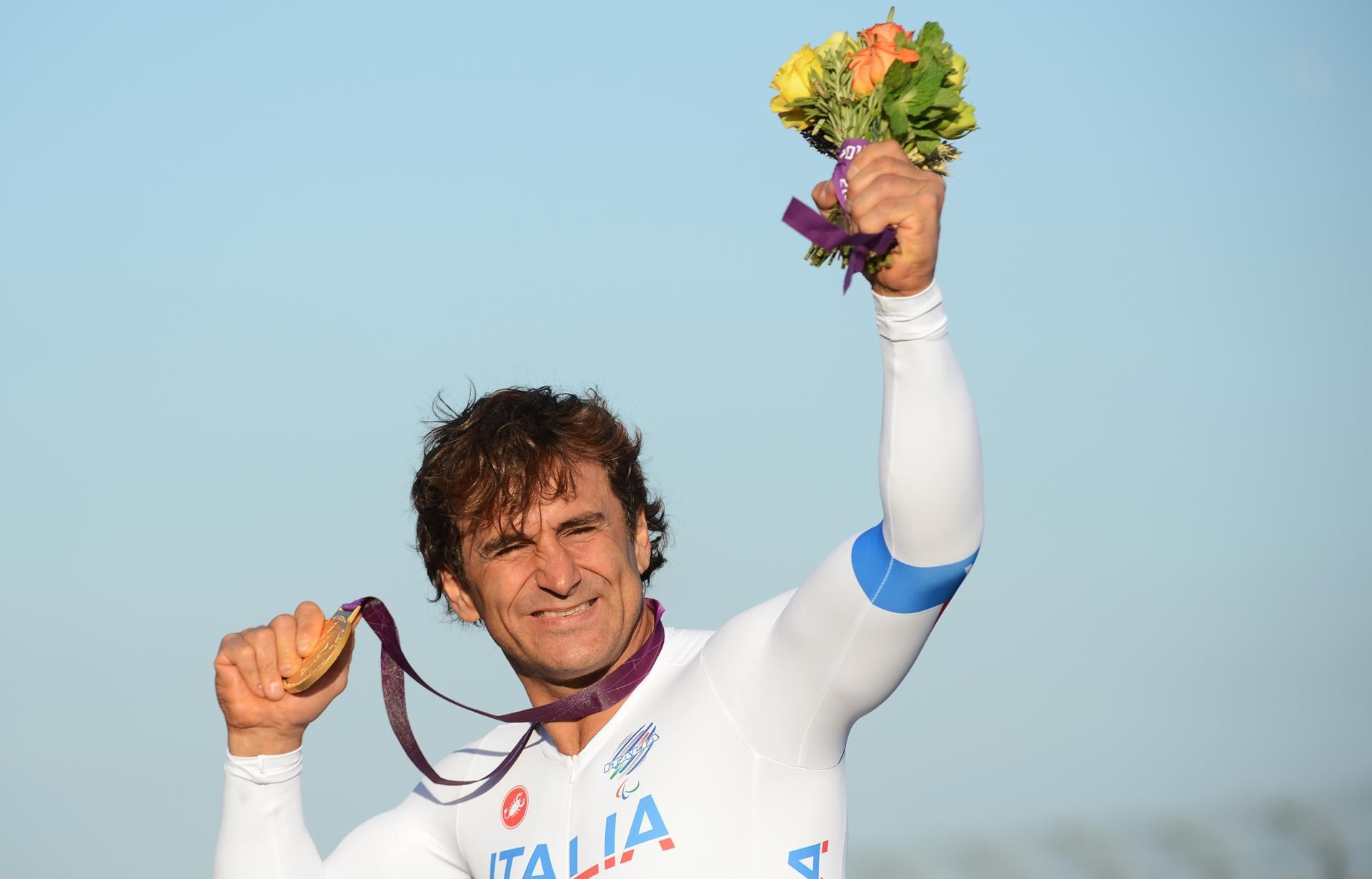 Falleció el expiloto de F1 Alex Zanardi, leyenda del paralimpismo y símbolo de resistencia