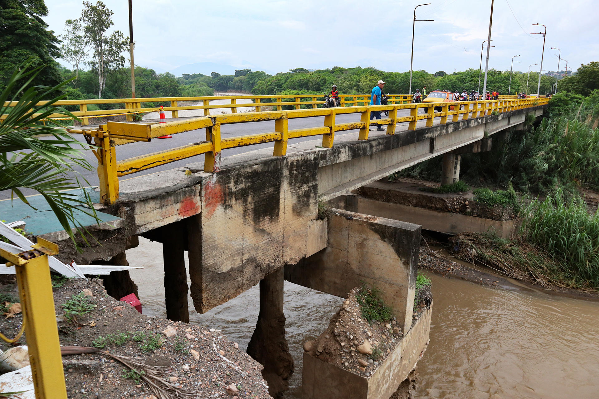 Gobierno informa sobre el cierre total de puente fronterizo con Colombia durante 15 días