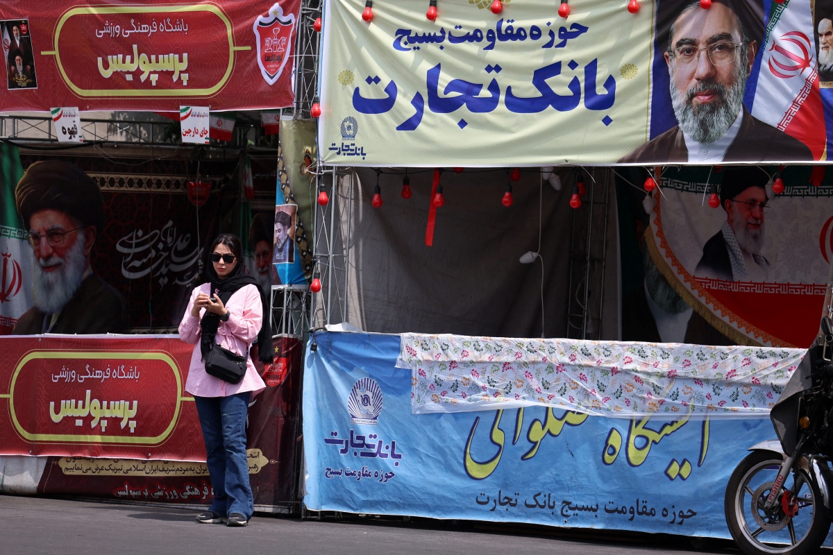 Cancillería de Irán: "EE UU debe abandonar sus exigencias excesivas"