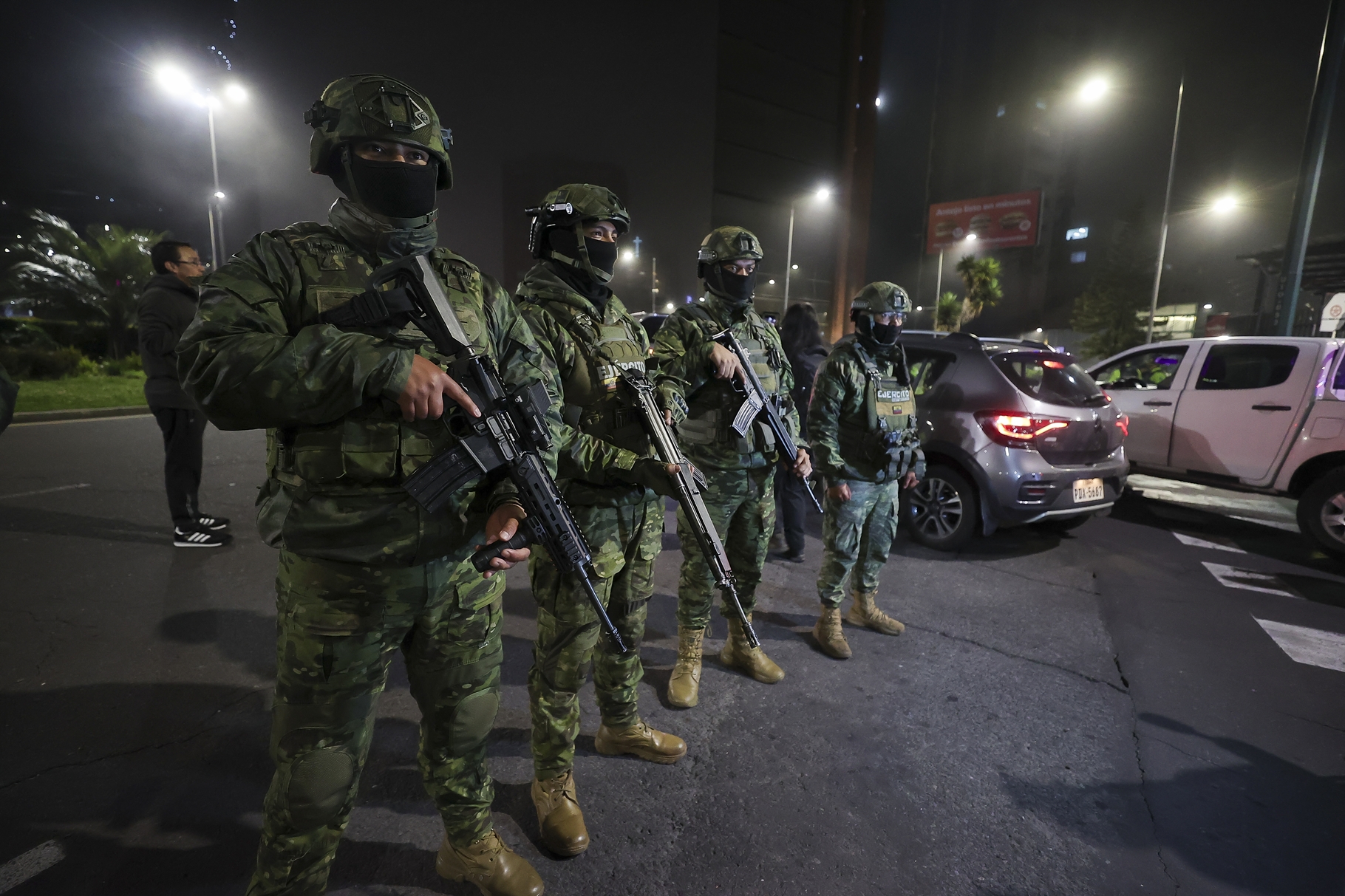 Ecuador comenzó nuevo período de toques de queda nocturnos