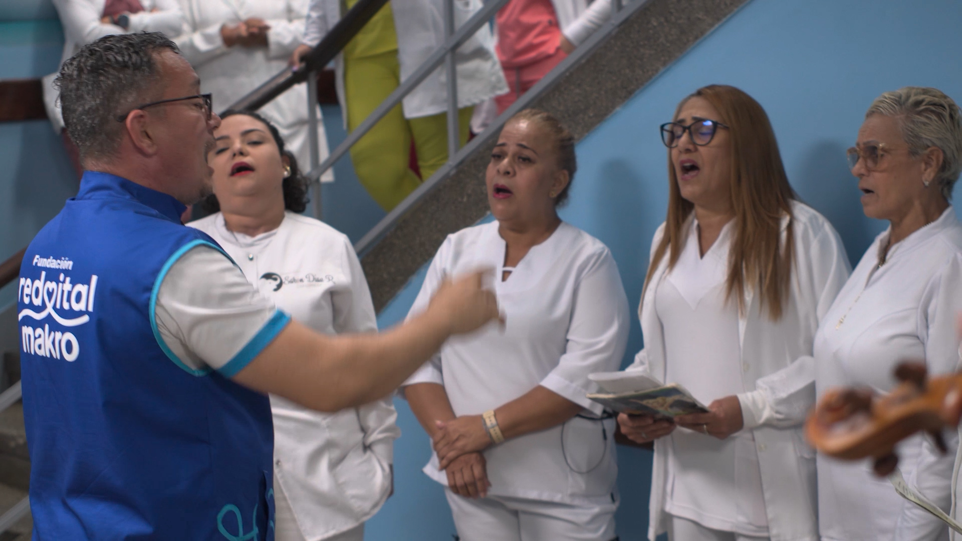 Fundación redvital makro rinde homenaje al sector salud con una conmovedora jornada musical de “Voces por la Salud”