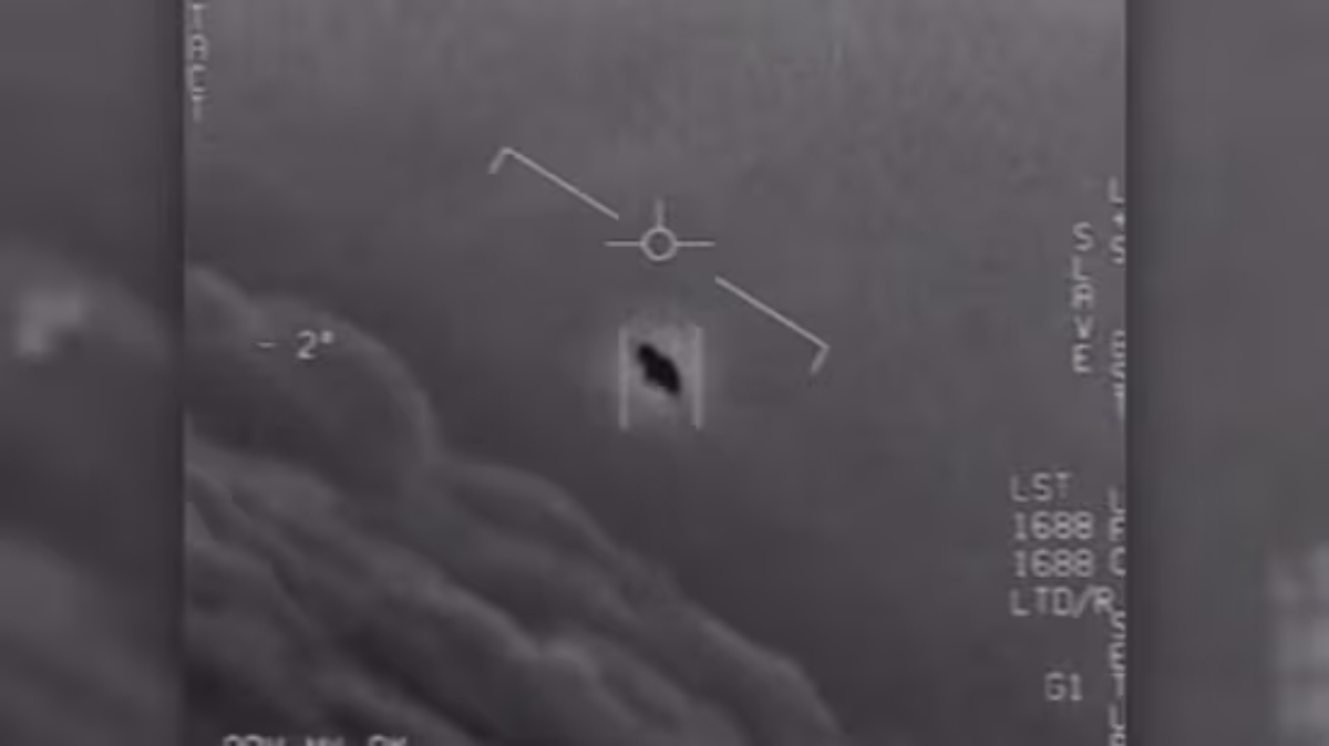 Fotos, dibujos y testimonios: ¿Qué revelan los documentos desclasificados de los ovnis?