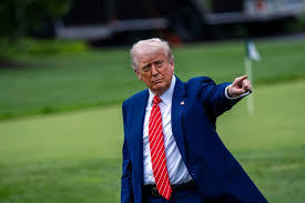 Trump alcanzará los 80 años en medio de un intenso escrutinio sobre su estado de salud