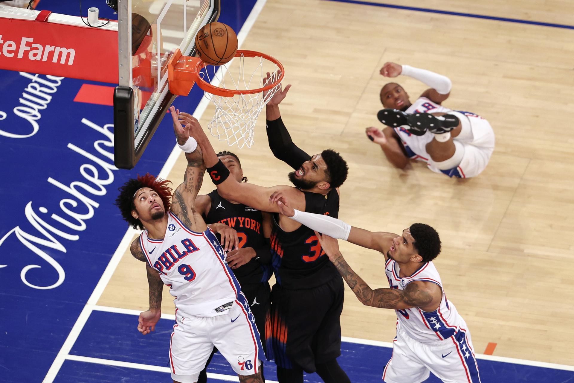 Los Knicks liquidaron a los Sixers y pasaron a la final del Este