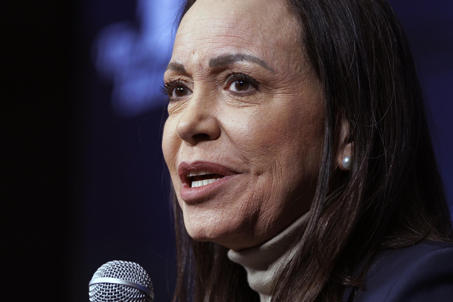 María Corina Machado visitará Panamá para reunirse con migrantes venezolanos y el presidente Mulino