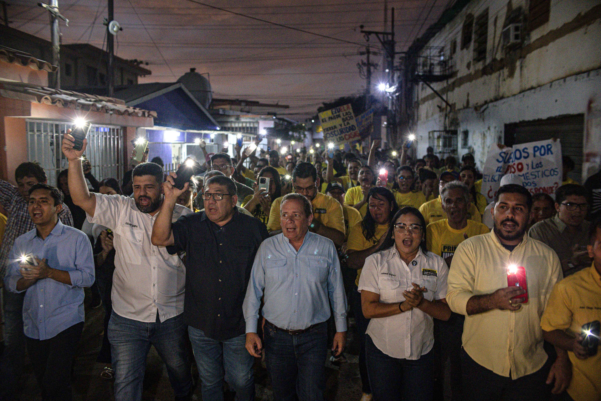 Guanipa rechaza que el gobierno califique la liberación de presos políticos como un "gesto"
