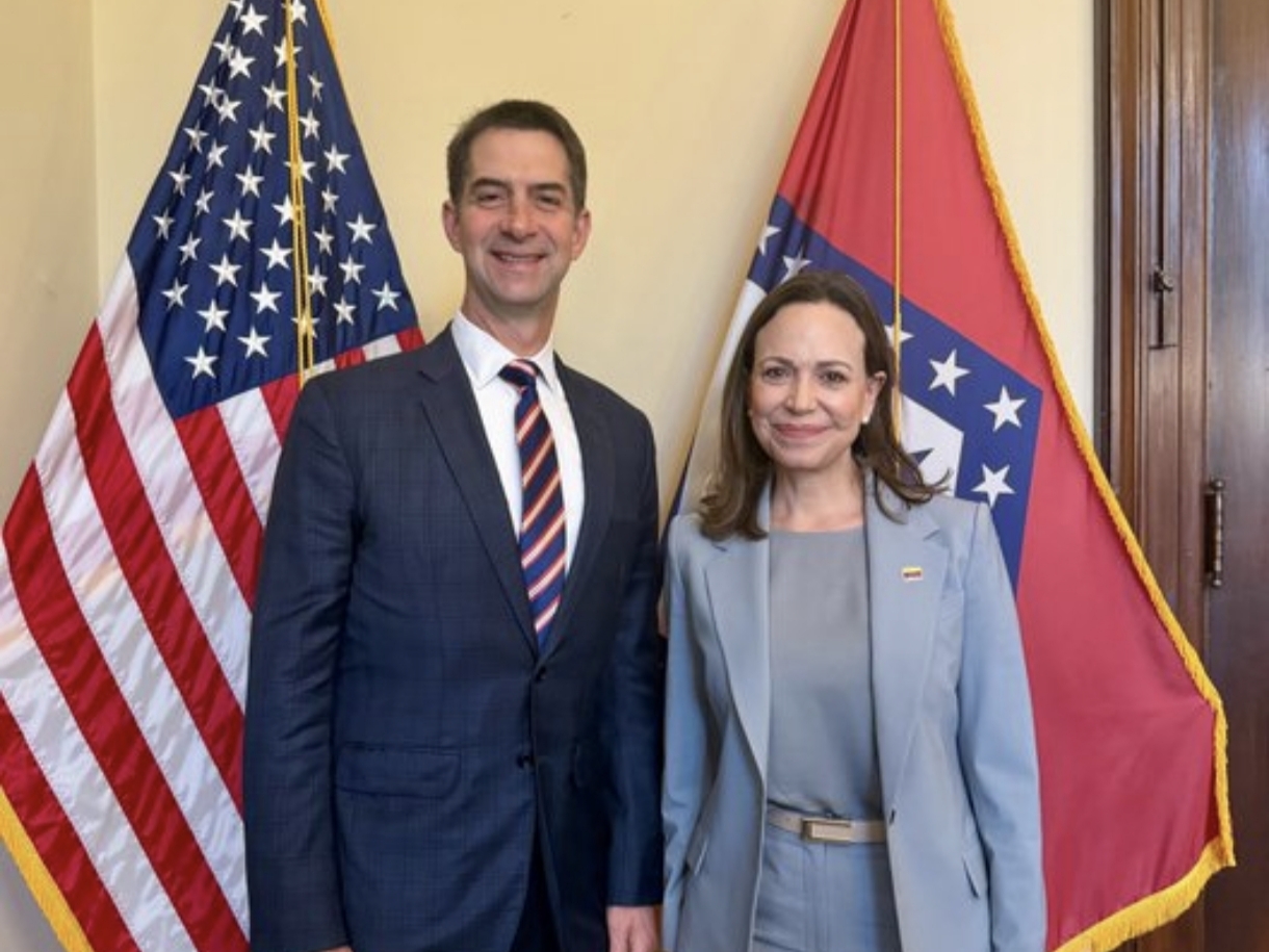 María Corina Machado se reunió con senador republicano Tom Cotton