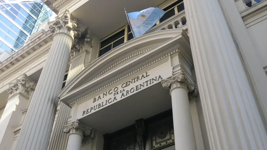 Argentina logra la refinanciación total de sus vencimientos de deuda inminentes