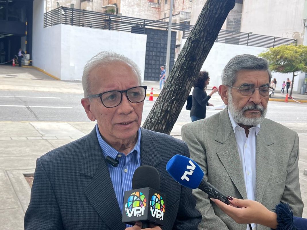 Macario González reclama investigación sobre su arresto